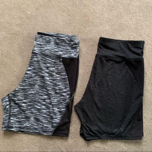 High Waisted Biker Shorts - Pair - Picture 5 of 5